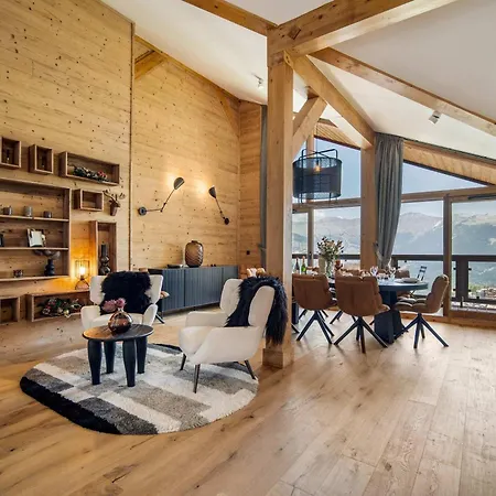 Luxury Penthouse - Panoramic Views, Walkway Balcony, Private Floor * Courchevel