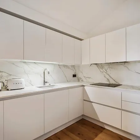 Luxury Penthouse - Panoramic Views, Walkway Balcony, Private Floor * Куршевель