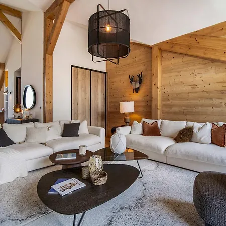 Luxury Penthouse - Panoramic Views, Walkway Balcony, Private Floor Апартаменты