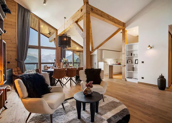 Luxury Penthouse - Panoramic Views, Walkway Balcony, Private Floor 公寓