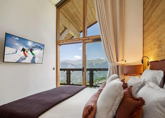 Luxury Penthouse - Panoramic Views, Walkway Balcony, Private Floor Апартаменти