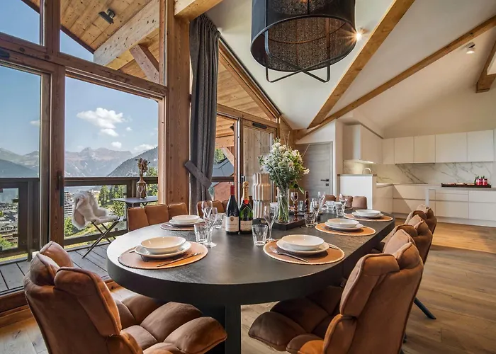 Luxury Penthouse - Panoramic Views, Walkway Balcony, Private Floor Апартаменти *